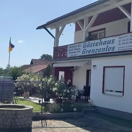 Gaestehaus Grenzenlos 招待所 *